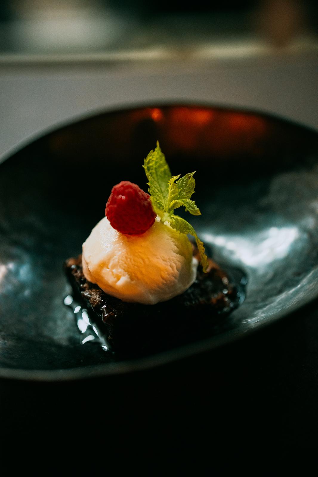 SANTOS | Tapas & Cocktails