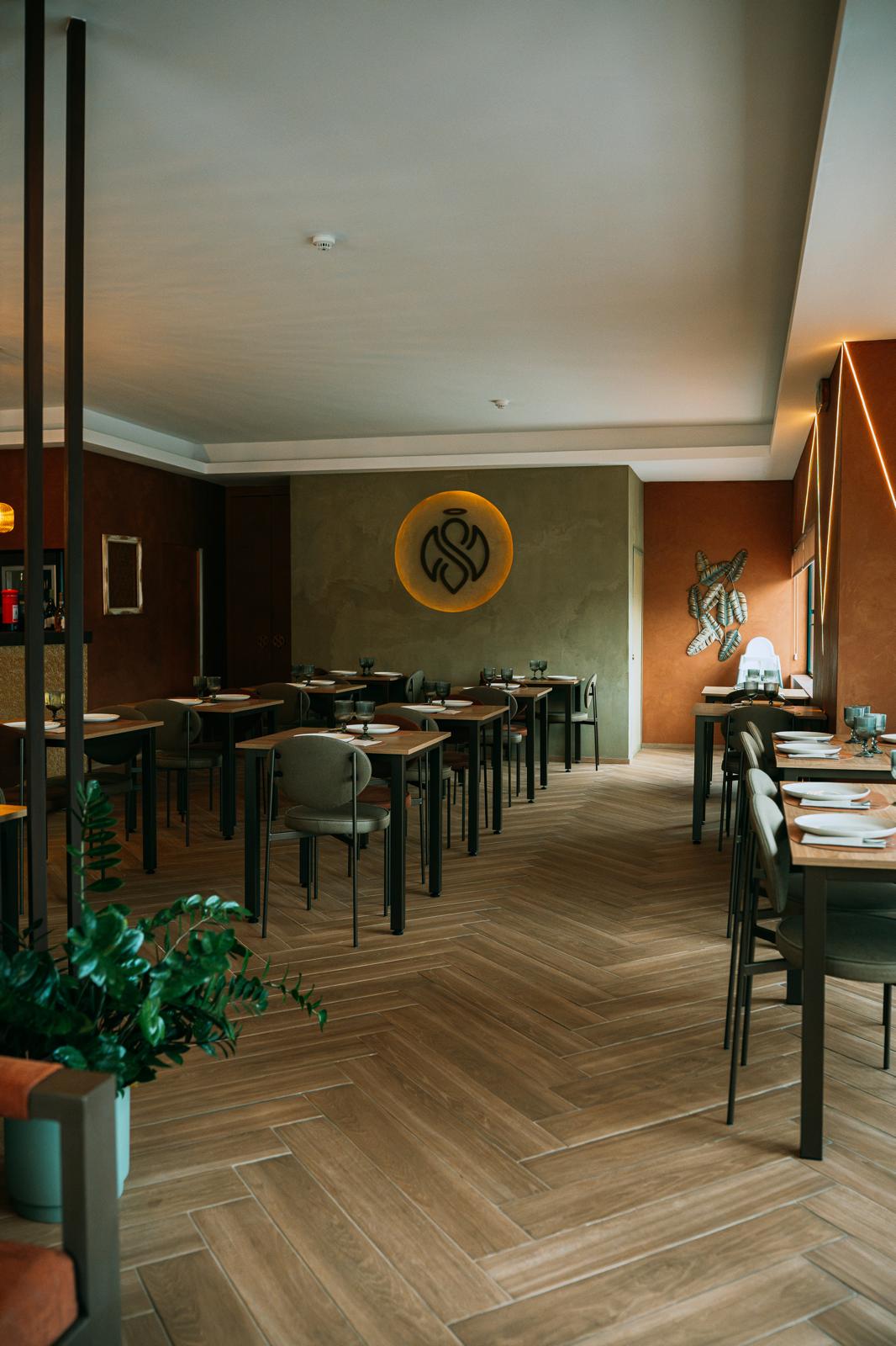 SANTOS | Tapas & Cocktails